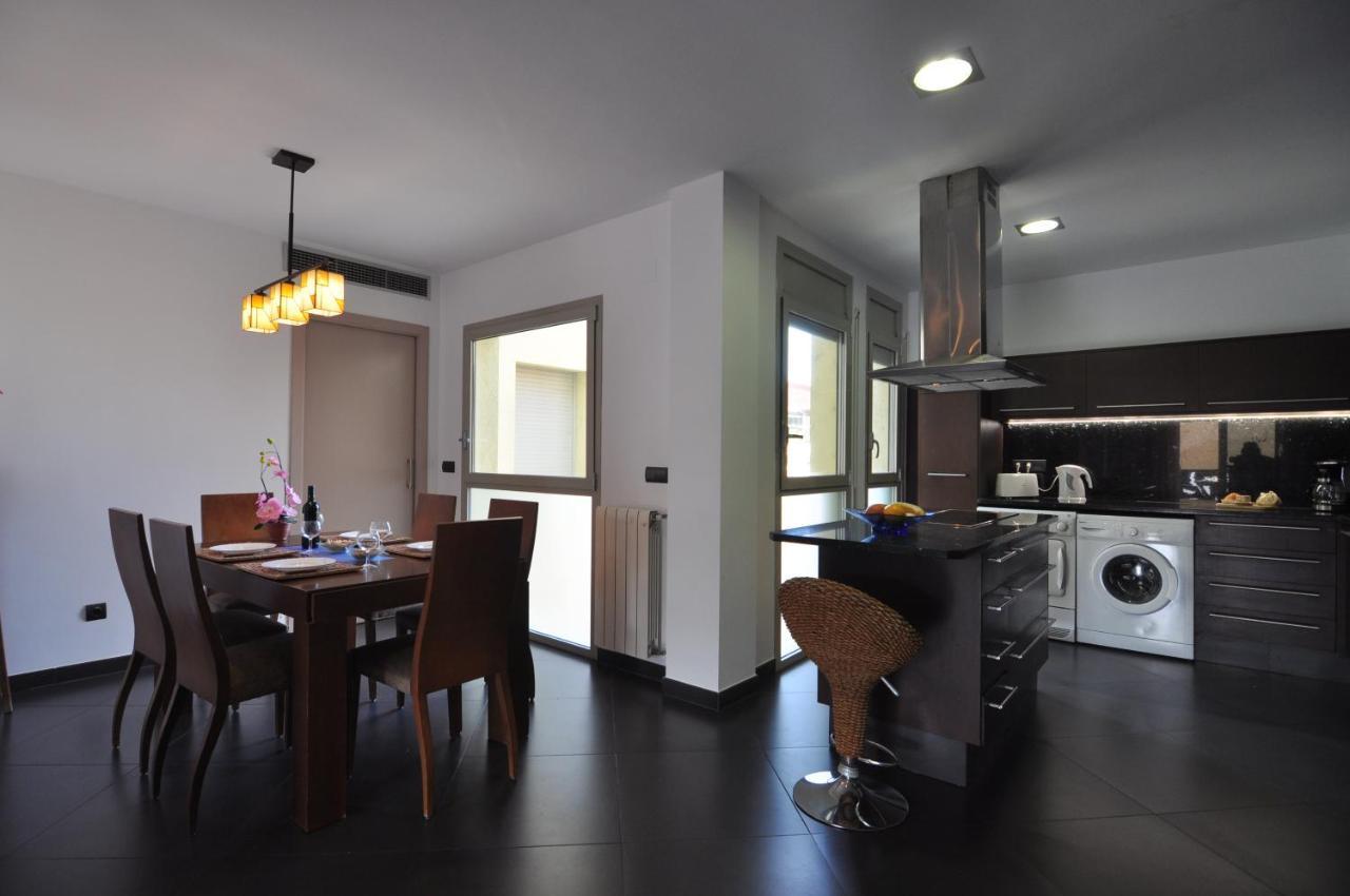 Rnet - Apartments Roses Centre Экстерьер фото
